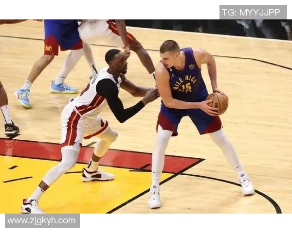 热火与76人激战正酣2月28日比赛精彩回顾与分析